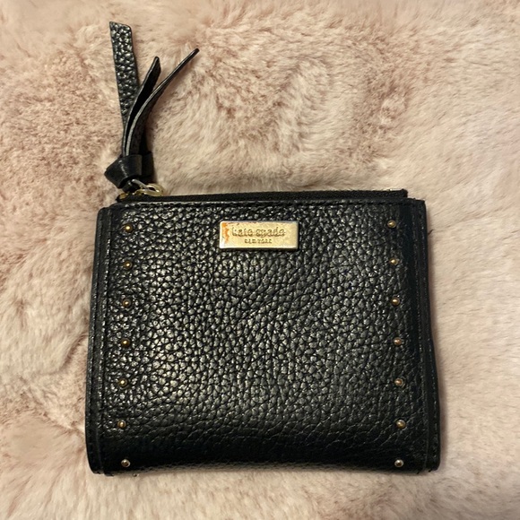 Kate Spade Small Wallet - Picture 1 of 4